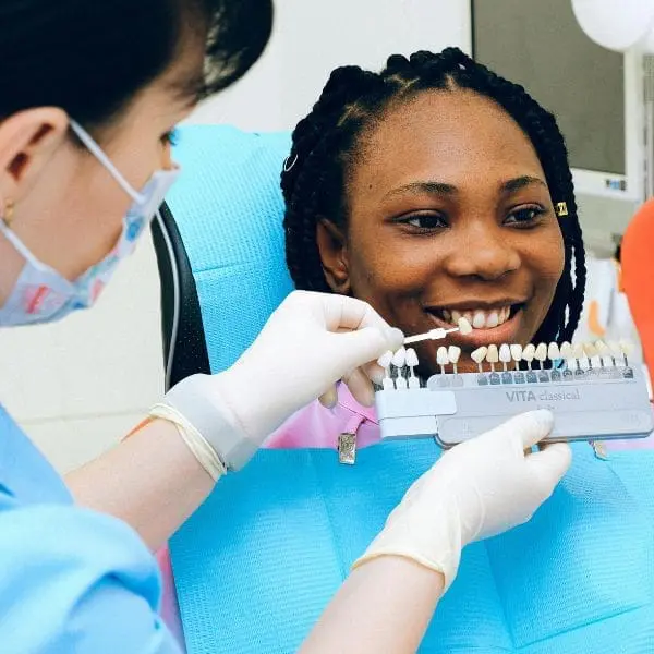 Difference Between Composite Bonding and Veneers